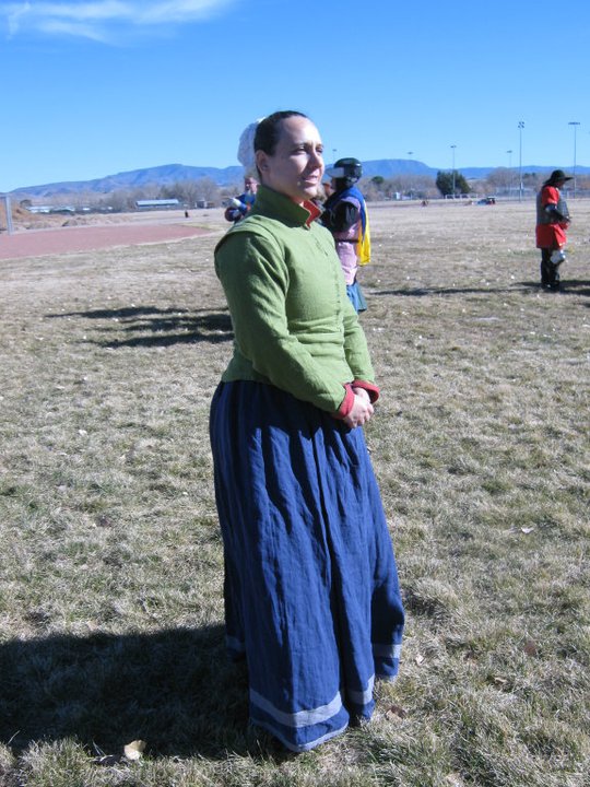 Sheila, 3 linen weights used to make this middle-class 16th century English ensemble.  
- Green waistcoat 7o...