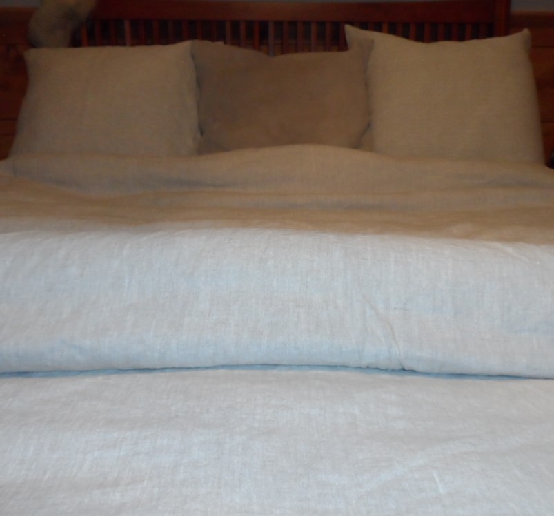 Debbie, Using 9 yards of 4C22 fabric in mix natural, I made a queen size duvet cover and matching euro shams...
