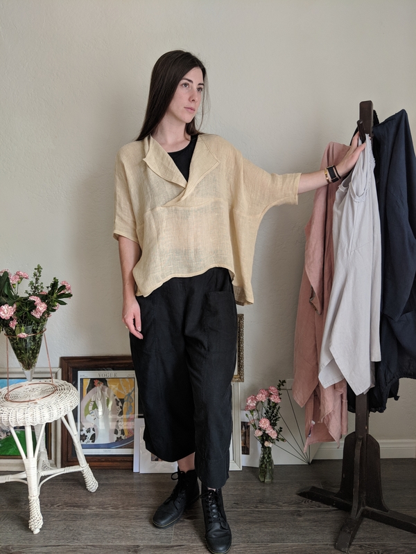 Jane, Loose Fitting drapey all season layering top using Biscotti IL042 open weave linen.
Black linen bloo...