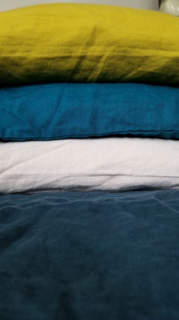Lisa, linen pillow cases and a sheet