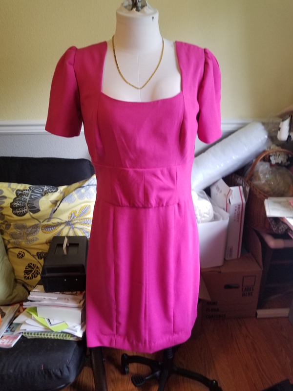 Lisa, Linen dress fully lined with exposed zipper