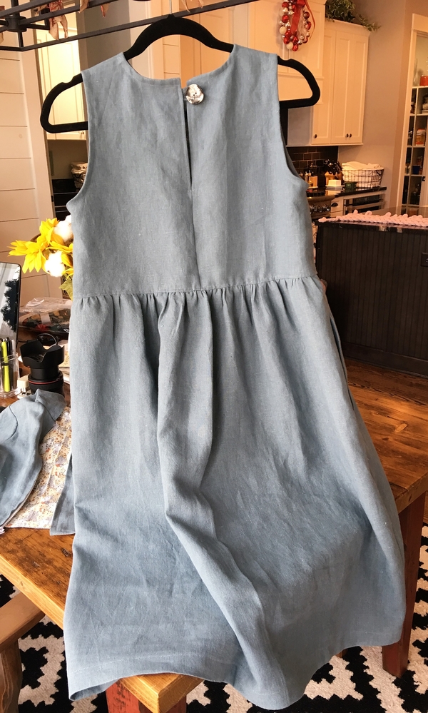 Gigi, Another project out of Blue Bayou heavyweight linen.  It is so nice to work with!