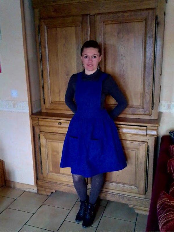 Lara, Charlie pinafore dress, in blue heavy linen. #FabricsStoreCharliePattern