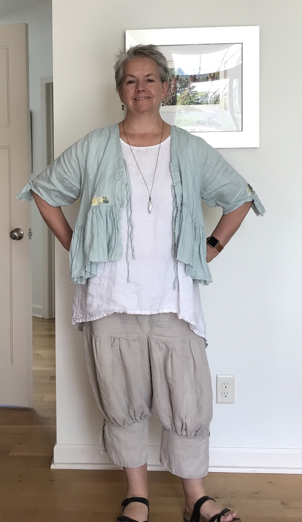 Robyn, The jacket and pants are made from Tina Givens patterns using linen from fabrics-store.com. They pai...