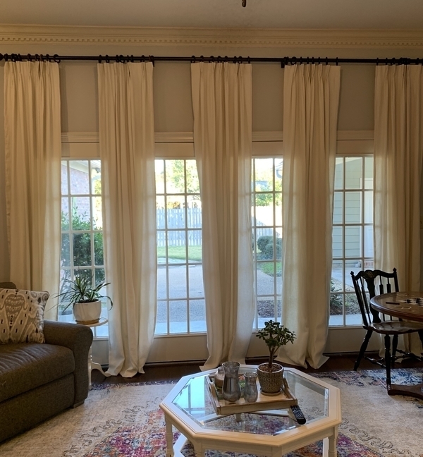Corey, Pinch pleated linen drapes with hand sewn seams. Made with IL019 Tadelakt. 

Home decor