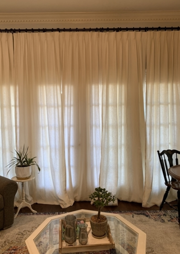 Corey, Pinch pleated linen drapes with hand sewn seams. Made with IL019 Tadelakt.