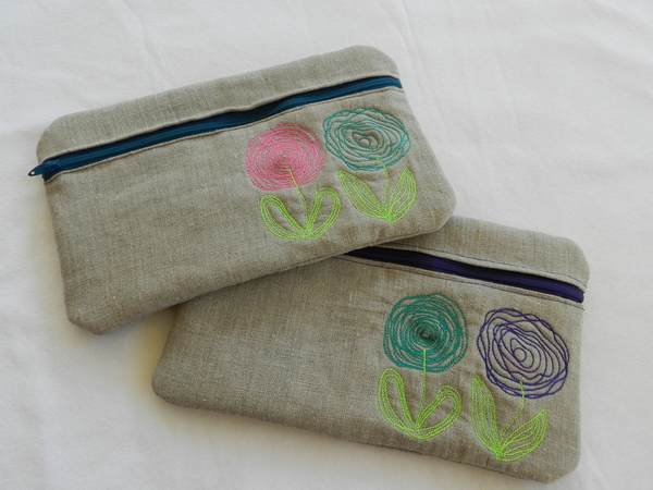 Cassandra, Cosmetic bags, made out of linen, make the cutest gifts!