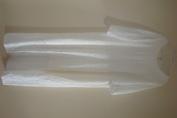 Hephtzibah, This is a simple dress I put together for Yom Kippur. The lining is made with linen and the shell is...