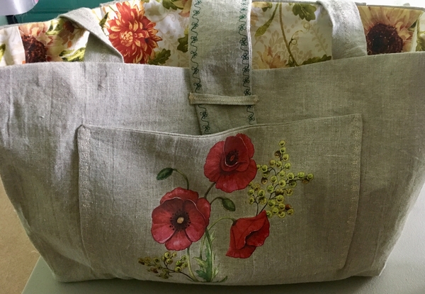 Deon, Tote bag with cotton lining and transfer appliqué.