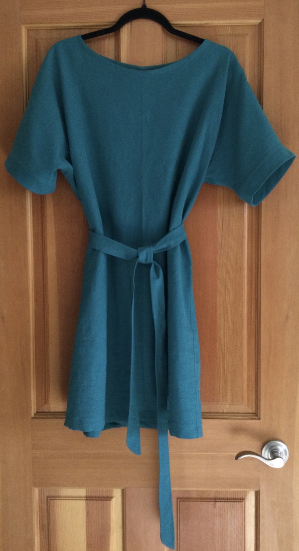 H, Short dress/tunic top. Color? Not sure the name but it’s a teal. I had the fabric a long time!