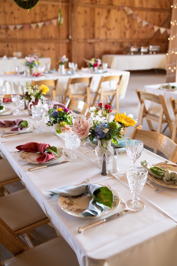 Vlinder, Luncheon napkins for Spring wedding. Colors used: LILAS, WILLOW, MEADOW, ENGLISH ROSE. Worked very w...