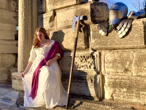 Jennifer, This is my wedding dress, made entirely of IL020 linen!  The chemise underneath is made from the hea...