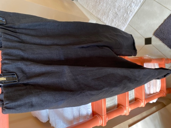 Lisa, Black linen slip on pants with side pockets. Goes with everything and travels well too!