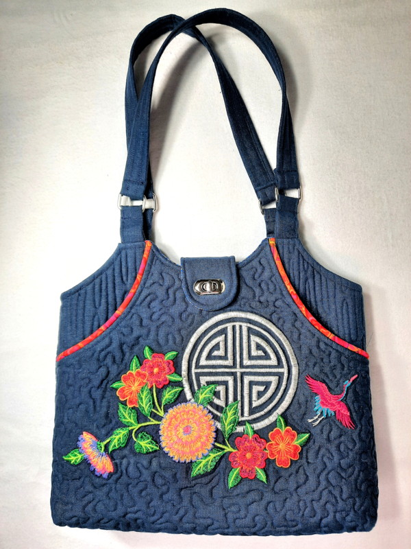 Linda, Step out in style with this Asian embroidered quilted linen handbag.  This is a more formal handbag...