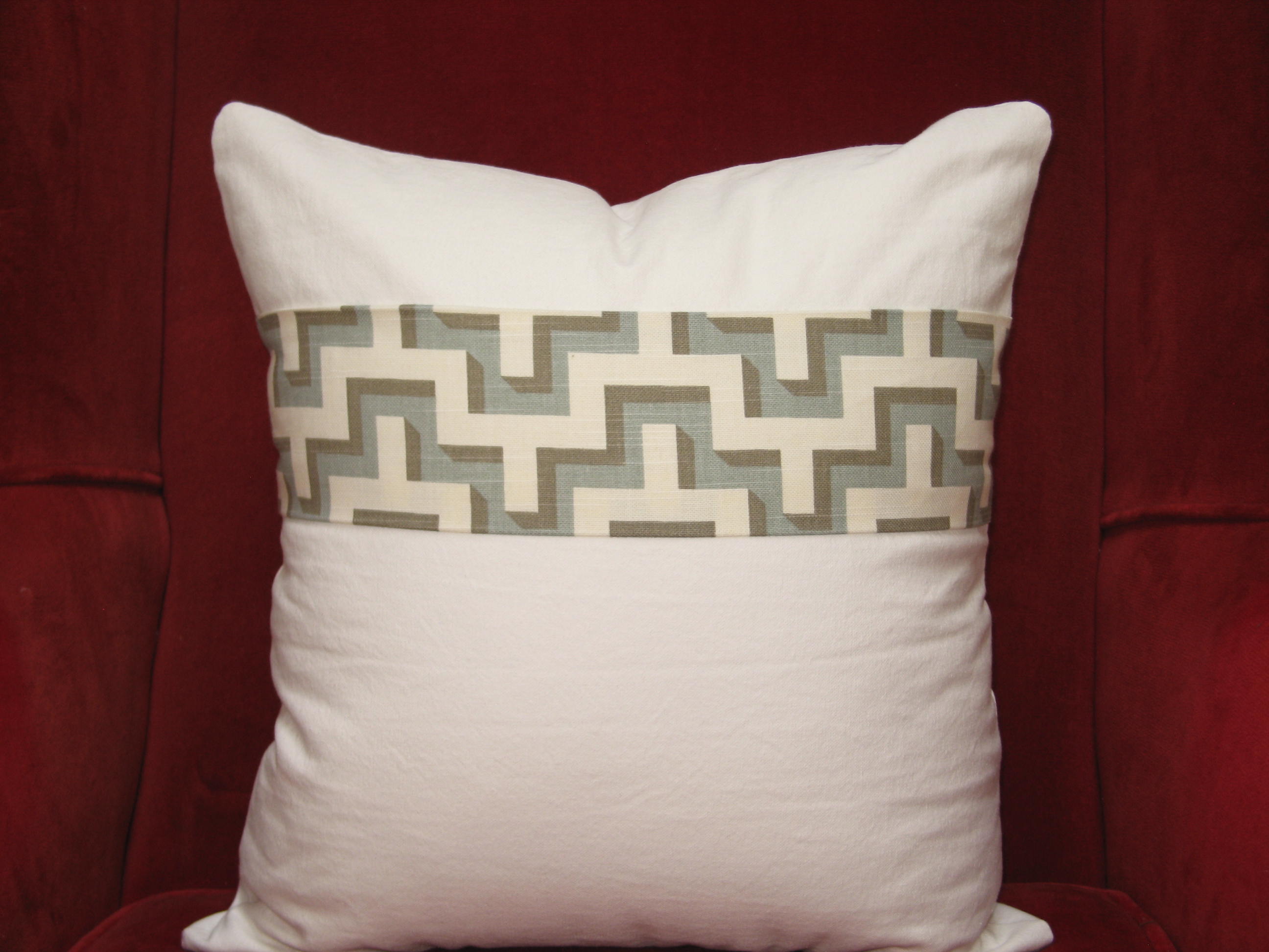 Grace, Linen Pillow