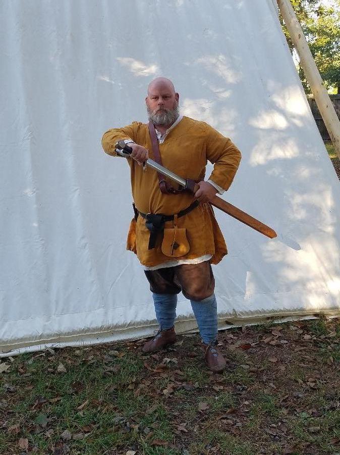 Morag, 10th centuryAnglo Saxon tunic and undertunic, made of m8ddle  weight linen. Tunic is made of Autumn...