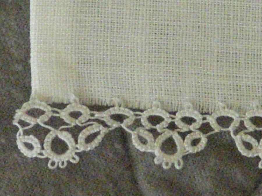 Dottye, Linen towel tatted edging detail