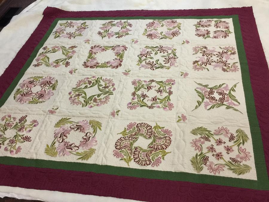 Belinda , Machine embroidered quilt using 3 colors of IL019