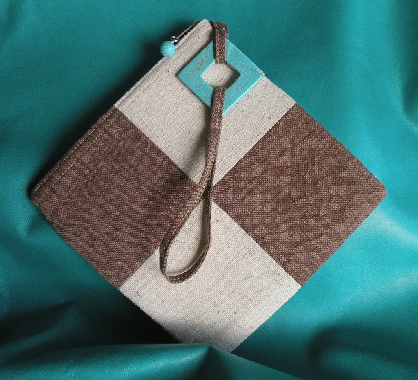 Heidi, Linen Wristlet