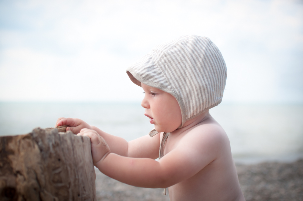 Julie, 100% Linen.  Due to  linen proprieties, It is perfect for baby bonnets. It is breathable, soft and l...