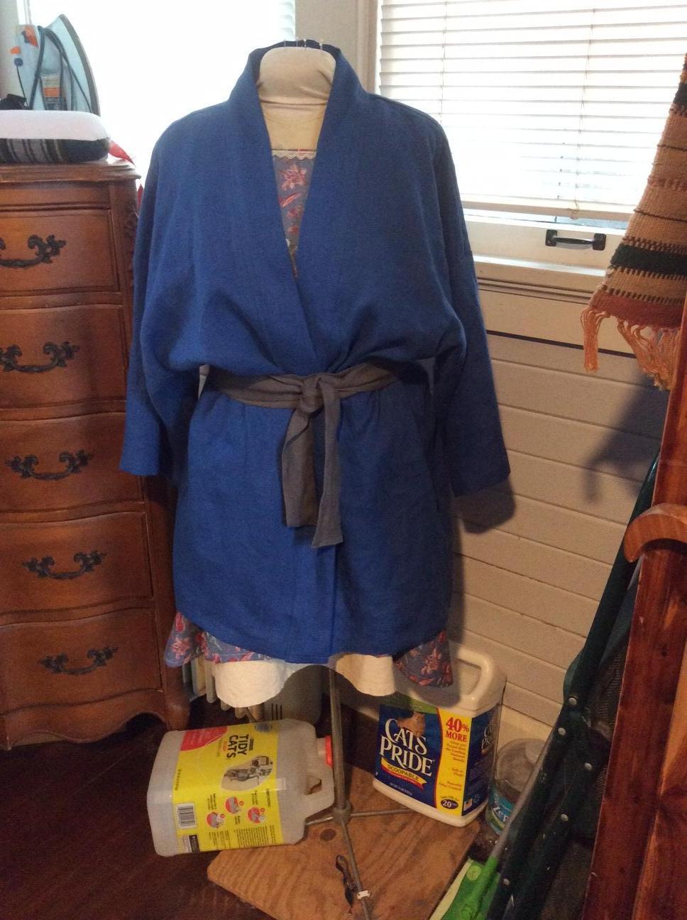 Pat, kimono type jacket with sash