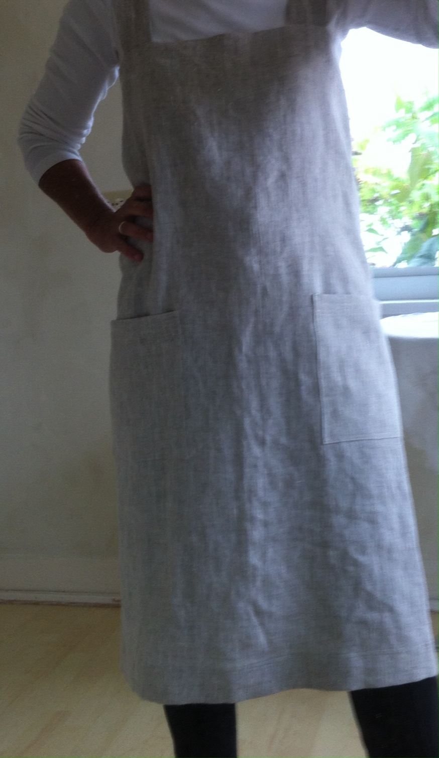 Lisa, X back apron made from  heavy weight /mixed natural linen..its a work horse!