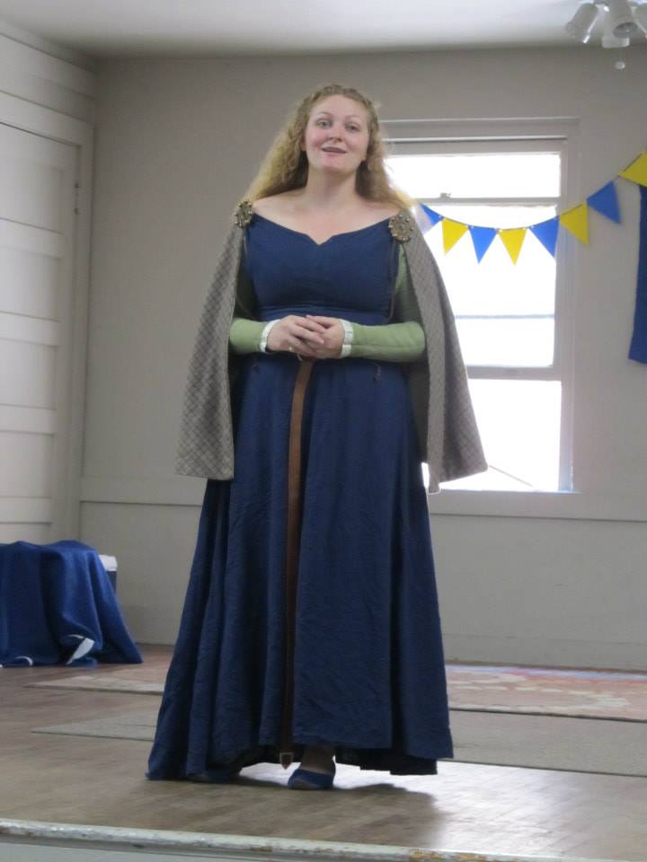 Kathryn, 100% linen kirtle (green) and surcoat (blue), circa 1400. Worn with a wool mantle an reproduction br...