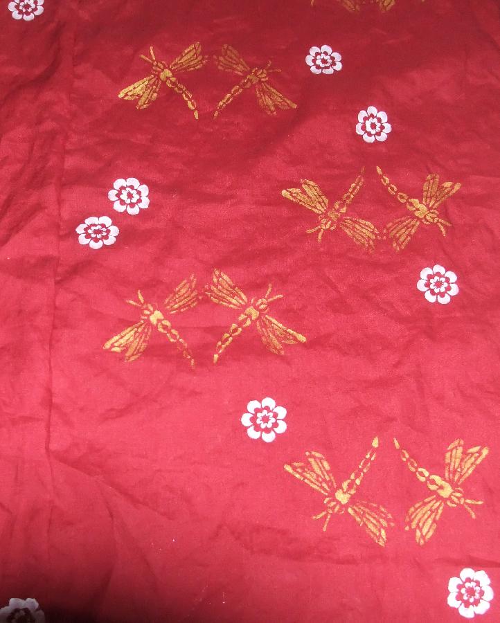 Lisa, Did you know you can paint on linen?

Detail of my re-creation of a 16th century-style Japanese ko...