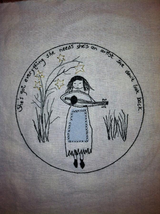 Louise, Decorative pillow cover. Hand embroidered on 100% linen. 