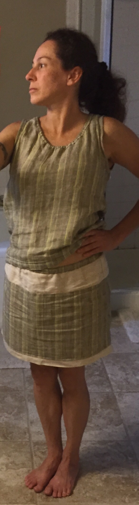 Donna, I used all light weight linen for the blouse and skirt. There is round string type elastic inside th...