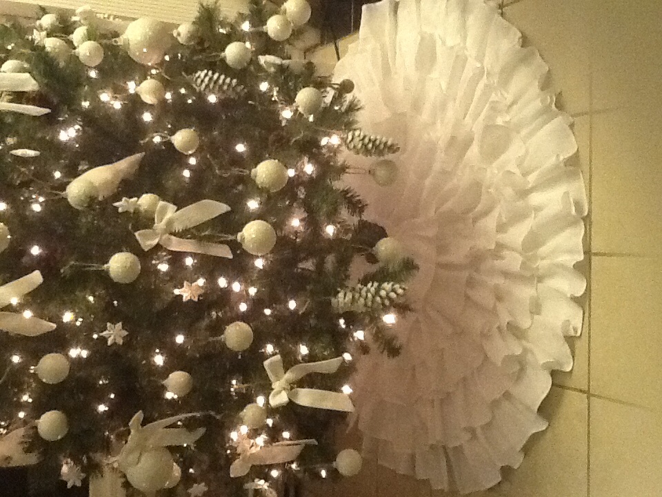 Paul, Ruffled christmas tree skirt, all white heavy linen five ruffles in a overlapping ruffle design.
Al...
