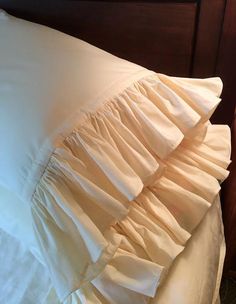 Betty, Ruffled Linen Pillowcases