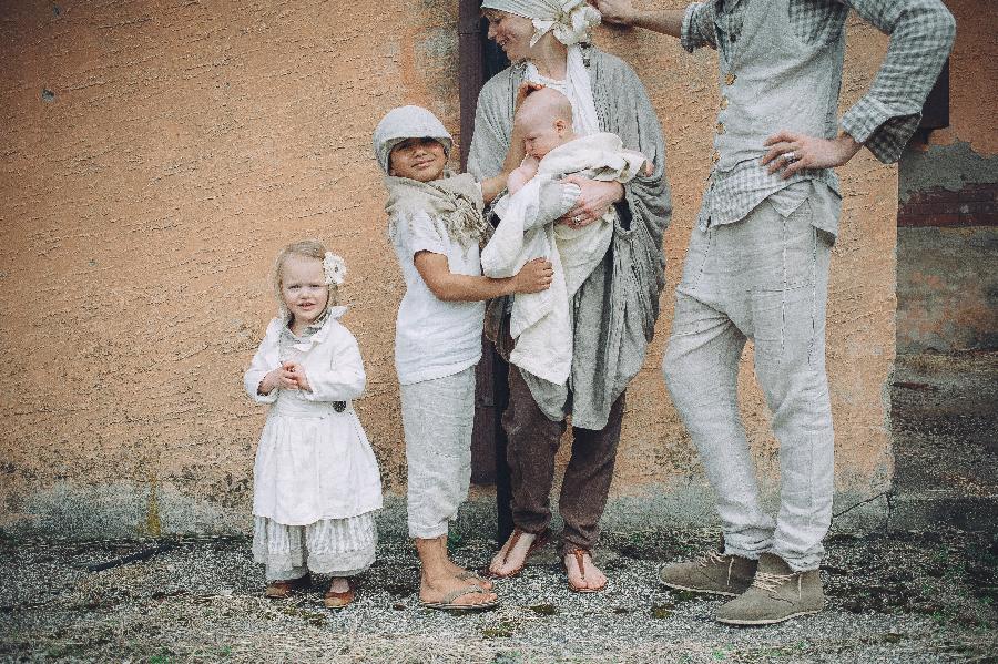 Aaron, SIMPLY COVERED IN PURE LINEN
Featuring a range of original designs for the entire family crafted en...