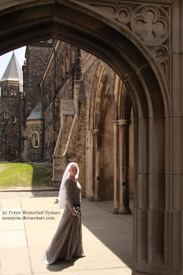 Peryn, This is a 14th century kirtle made from 100% linen, and stitched completely by hand. The sleeves but...