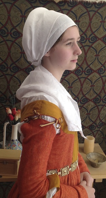 Astrida, German Renaissance gown and headdress for a young woman, with linen shift, gown, and veils.