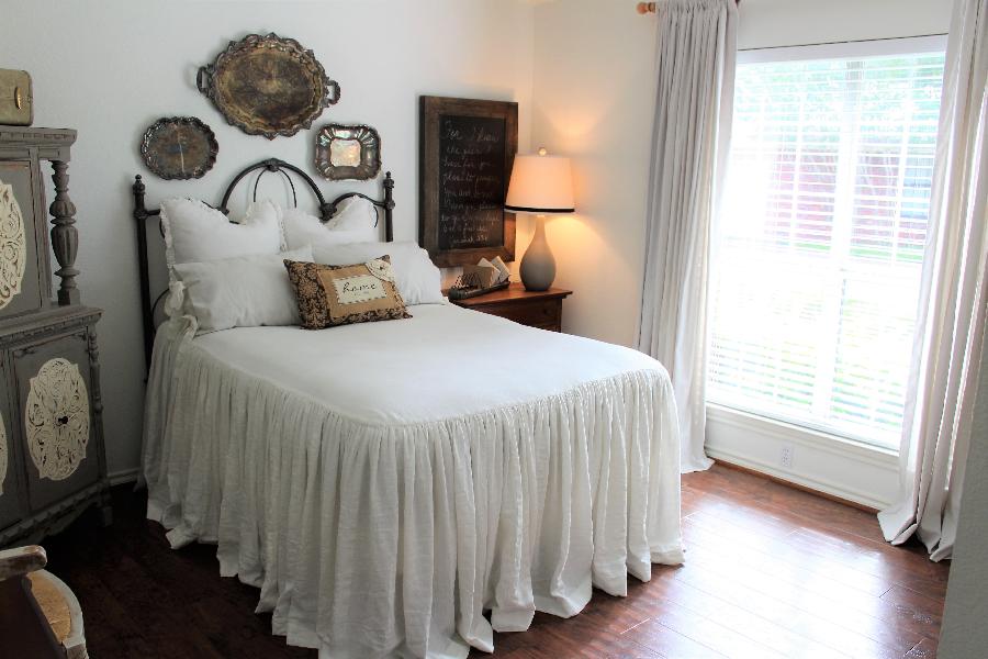 Jill, I made this bedspread from 4C22 in Bleached and featured it at justplainjilly.com.  

I used 14.5...