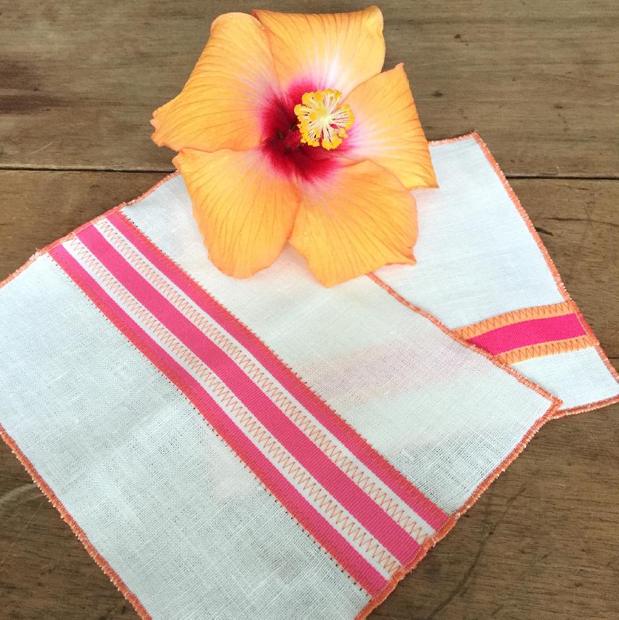 Susan, Cocktail Napkins and Coasters
IL019 Bleached