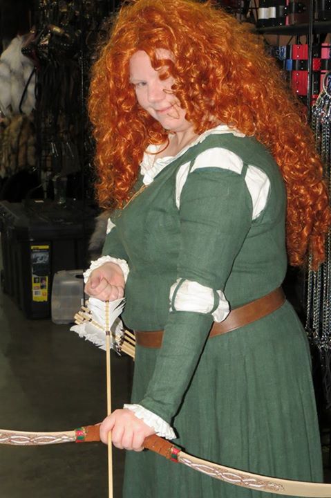 Katherine, Merida - Brave

Dress - IL019 Evergreen and Papyrus Linen (Joann)
Wig - Two Hong Kong specials...