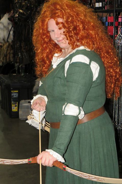 Katherine, Merida - Brave

Dress - IL019 Evergreen and Papyrus Linen (Joann)
Wig - Two Hong Kong specials...