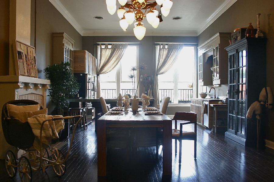 Aaron, LINEN LOFT LIVING: Our Home Splashed with Fabrics-Store Fibers

Find the 100% Linen Creations:
Accen...