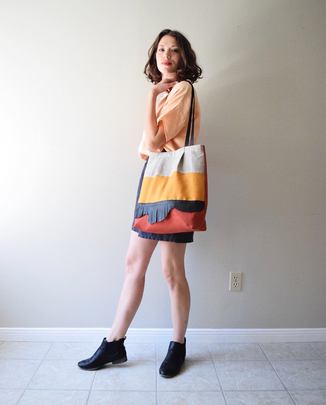 Randee, Top, shorts + tote made with Fabrics-Store linen. Nine Iron, Apricot Ice, Sedona, Autumn Gold, and M...