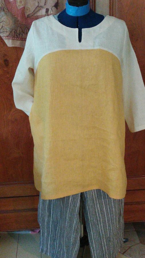 Theresa, Heavily modified Lotta Jansdotter Esme tunic using mid weight lL019 Mimosa and Bleached white.