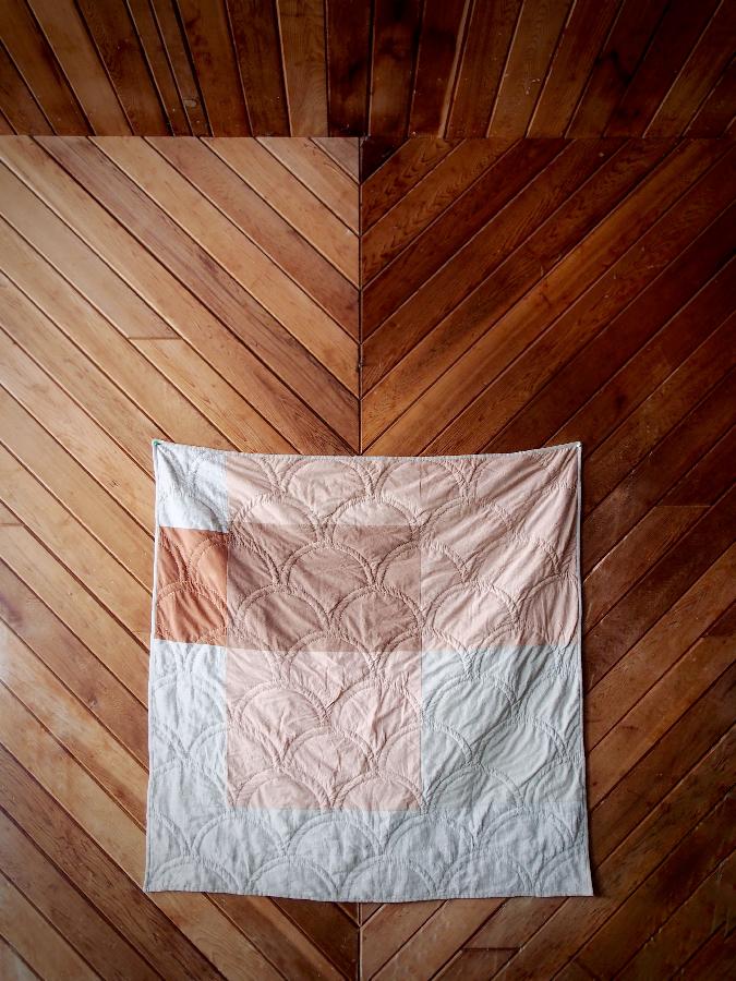 Rebekah, Onion skin study quilt

Hand dyed bleached linen and cottons with variations of onion skins from...