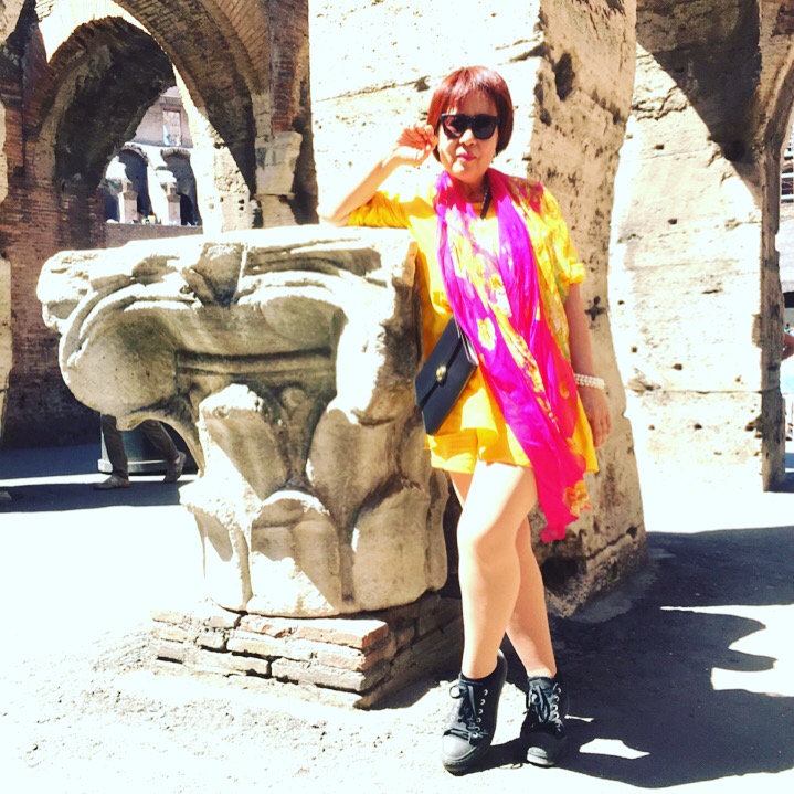 Skenny, IL20 yellow linen. Summer time in Rome 
Very hot weather but this linen keep me cool and style . Lo...
