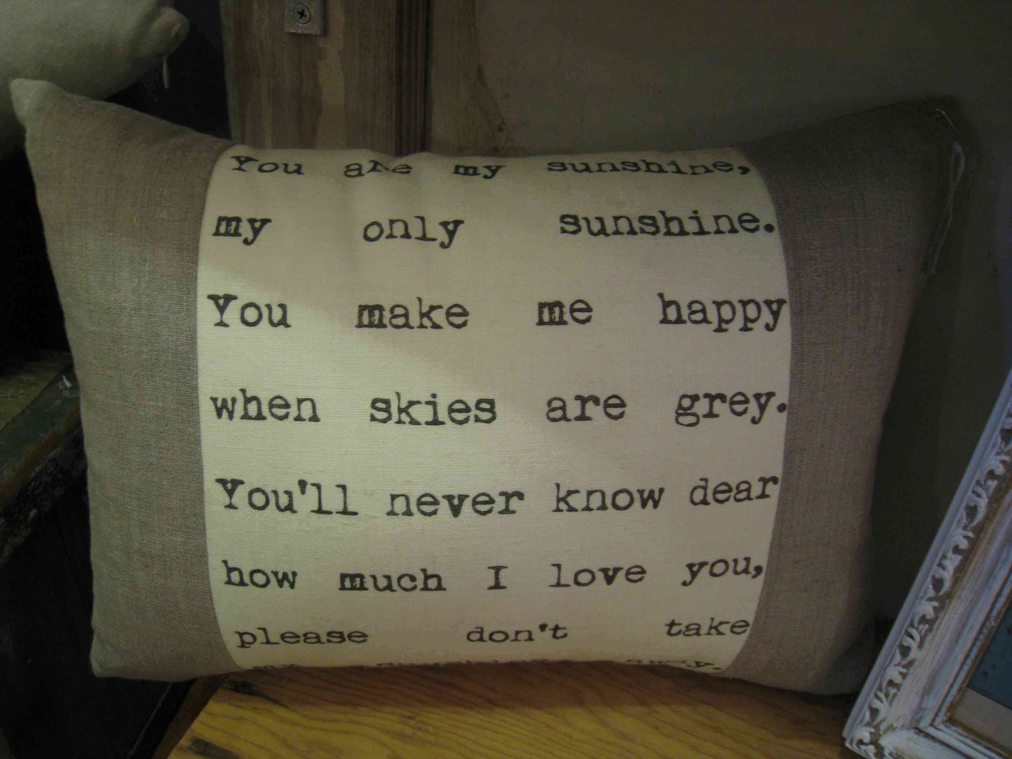 Peggy, Using the IL019 linen, I fed an 8.5X11 piece through my laser printer to print the text onto the li...