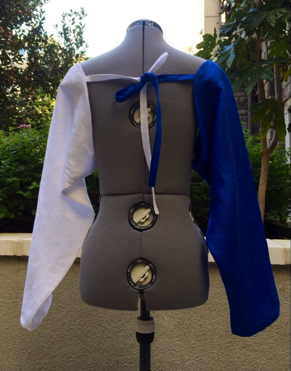Nicole, Sleeves in Optic White and Strong Blue

https://www.etsy.com/shop/FreyjaBattlewear