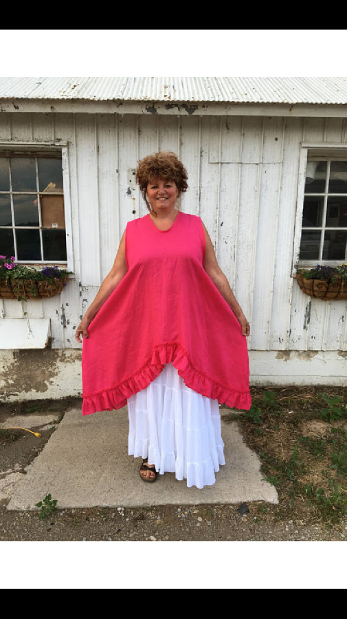 Renee, Beautiful linen Zelda dress in raspberry red color.
 
This sleeveless ruffle tunic is 100% linen....