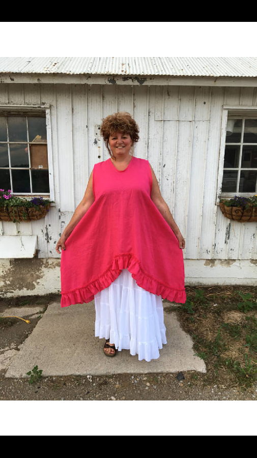 Renee, Beautiful linen Zelda dress in raspberry red color.
 
This sleeveless ruffle tunic is 100% linen....