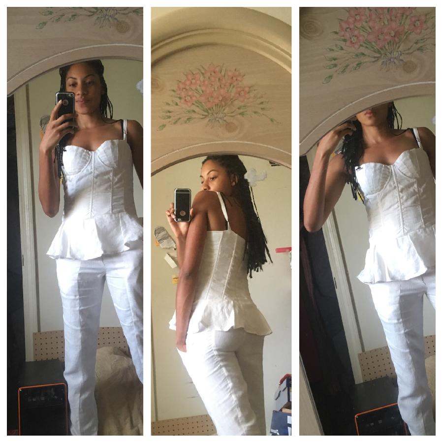 Yasmin, A detailed view of my white shelled bustier top with matching slim fit pants.
Made out of IL019 BLE...