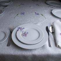 .
~ Laila ~

by Nabila's Creations

Embroidery on Bleached White linen (IL020)
Dining tabl...